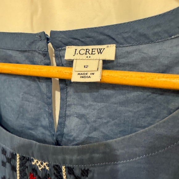 J. Crew Women’s Embroidered tie-sleeve tee Denim Size 12 - Picture 4 of 6